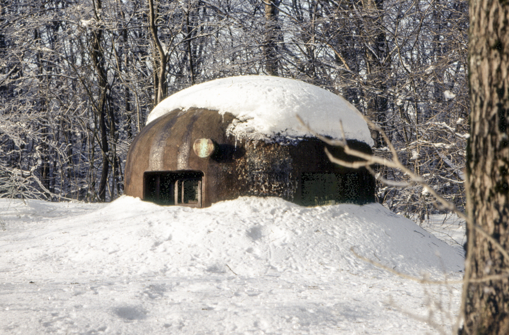Ligne Maginot - MOLVANGE - A9 - (Ouvrage d'artillerie) - Entrée munitions
Cloche GFM - Michel Teiten