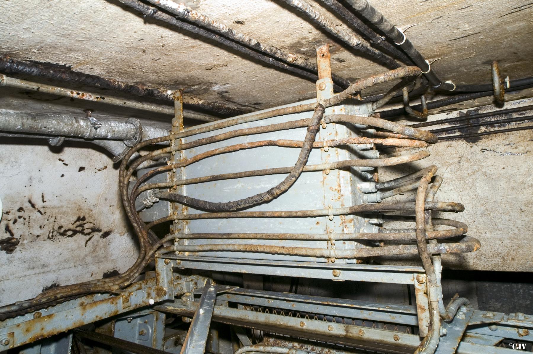 Ligne Maginot - MOLVANGE - A9 - (Ouvrage d'artillerie) - Bloc 2
Monte-charge
 - Lia VERMEULEN