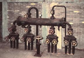 Ligne Maginot - Société Alsacienne de Construction Mécanique (Moteurs) (SACM-SSCM) - Retenue de Hoste - Local des siphons 
Système de commande des siphons