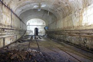 Ligne Maginot - MOLVANGE - A9 - (Ouvrage d'artillerie) - Garage des locotracteurs