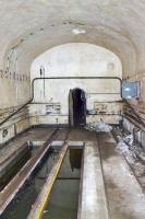 Ligne Maginot - MOLVANGE - A9 - (Ouvrage d'artillerie) - Porte d'accès de la galerie vers les forages 3 et 4 au fond du garage des locotracteurs.