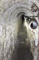 Ligne Maginot - MOLVANGE - A9 - (Ouvrage d'artillerie) - Le départ de la galerie (câbles ?) vers les forages 3 et 4 au fond du garage des locotracteurs.