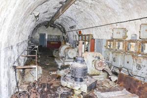 Ligne Maginot - MOLVANGE - A9 - (Ouvrage d'artillerie) - La sous-station traction produisant le 600 V continu nécessaire au fonctionnement des locotracteurs.