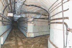 Ligne Maginot - MOLVANGE - A9 - (Ouvrage d'artillerie) - L'usine
La bifurcation de la galerie qui mène à l'entrée hommes et à droite vers l'usine