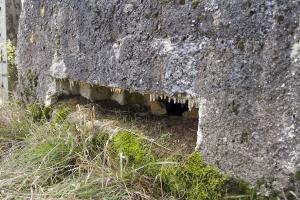 Ligne Maginot - LE CUGNET - (Blockhaus pour arme infanterie) - Gros plan du créneau