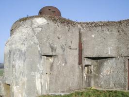 Ligne Maginot - THONNE LE THIL - (Casemate d'infanterie - Double) - L'arrière gauche