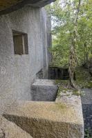 Ligne Maginot - LA HIGNY - (Casemate d'artillerie) - Vue des fossés diamant depuis l'un des deux créneaux de 75