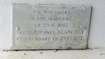 Ligne Maginot - MB51 - (Blockhaus lourd type STG / STG-FCR - Simple) - Plaque commémorant l'inauguration de 1961.