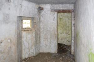 Ligne Maginot - MB151 - (Blockhaus pour canon) - Entrée des hommes