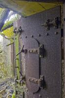 Ligne Maginot - MO4BIS - LA GRAVETTE - (Central téléphonique d'observation) - Le même hublot, fermé, sur la porte de droite