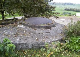 Ligne Maginot - MT123 - (Cuve pour arme d'infanterie) - L'emplacement avec son couvercle