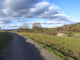 Ligne Maginot - MOULIN BAS SUD - (Blockhaus pour canon) - La PA du Moulin Bas.
A droite le blockhaus Sud, on distingue à gauche le Cb611.