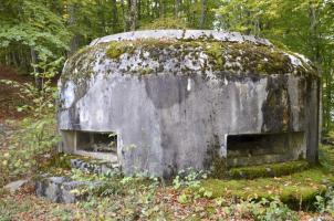 Ligne Maginot - BLOCHMONT - (Observatoire d'artillerie) - Les deux créneaux d'observation