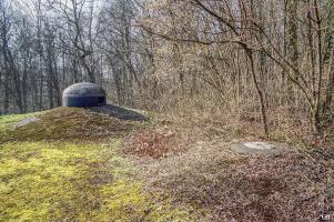 Ligne Maginot - FERMONT - A2 - (Ouvrage d'artillerie) - Entrée munitions
Cloche GFM Ouest et cloche LG