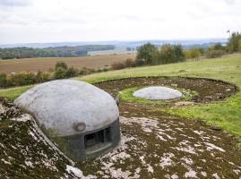 Ligne Maginot - FERMONT - A2 - (Ouvrage d'artillerie) - Bloc 5
Cloche GFM et tourelle de 81