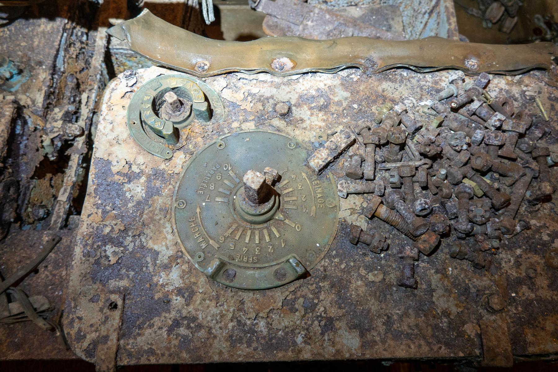 Ligne Maginot - MICHELSBERG - A22 - (Ouvrage d'artillerie) - Garage des locotracteurs
Locotracteur Vetra : détail - Michel Teiten