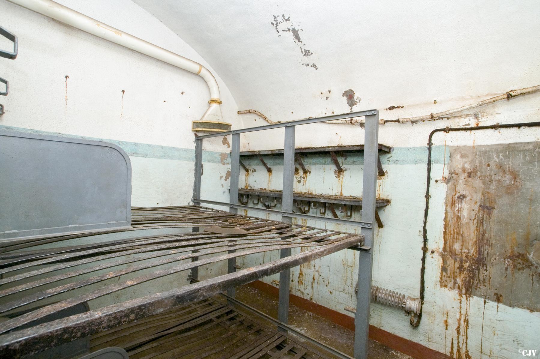 Ligne Maginot - MOLVANGE - A9 - (Ouvrage d'artillerie) - Bloc 4
Les locaux du PC du bloc - Lia VERMEULEN