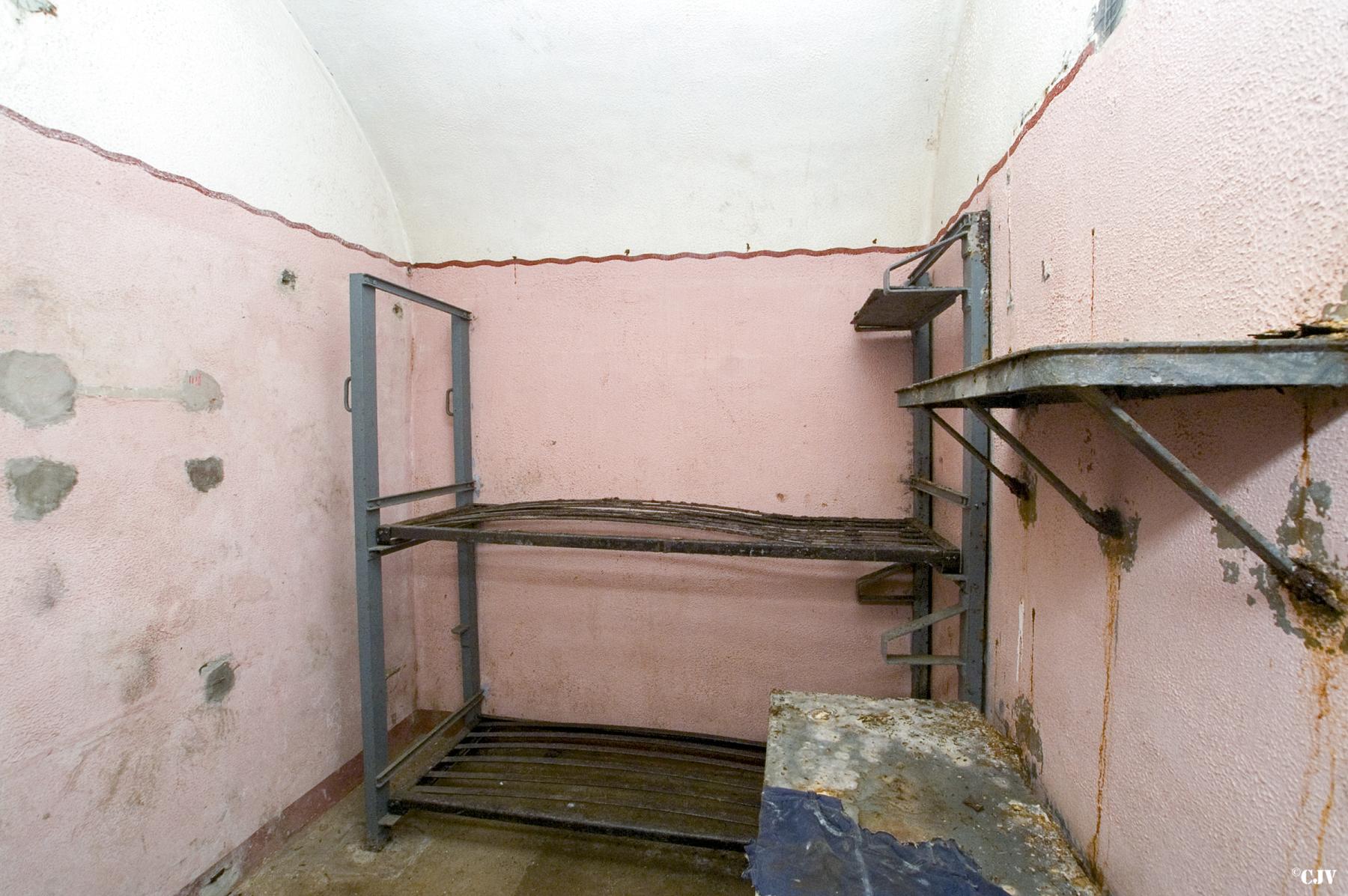 Ligne Maginot - MOLVANGE - A9 - (Ouvrage d'artillerie) - Bloc 4
Les locaux du PC du bloc - Lia VERMEULEN