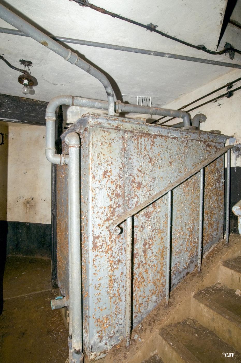 Ligne Maginot - MOLVANGE - A9 - (Ouvrage d'artillerie) - Bloc 6
Citerne - Lia VERMEULEN