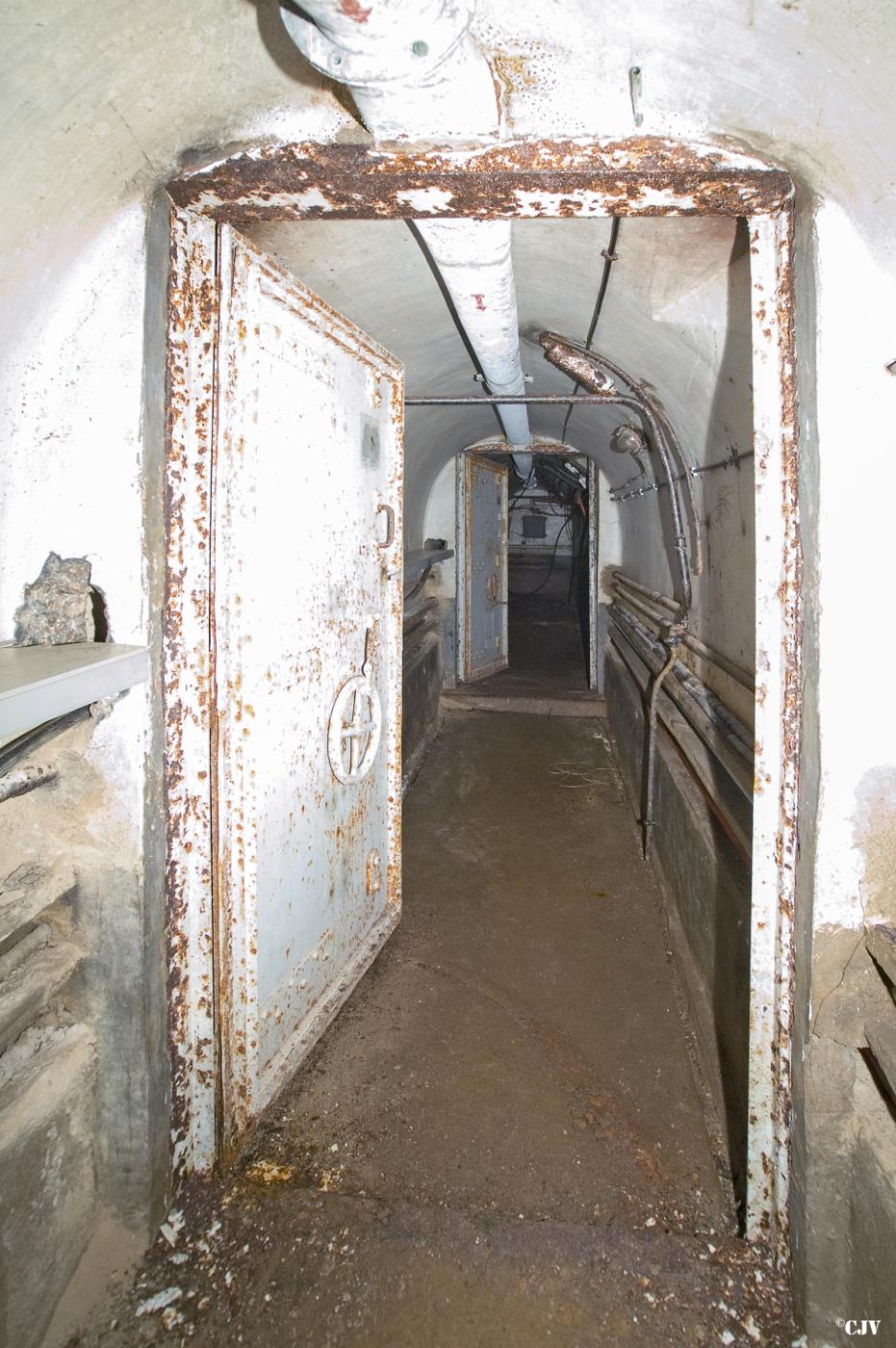 Ligne Maginot - MOLVANGE - A9 - (Ouvrage d'artillerie) - Bloc 7
Le sas du bloc - Lia VERMEULEN