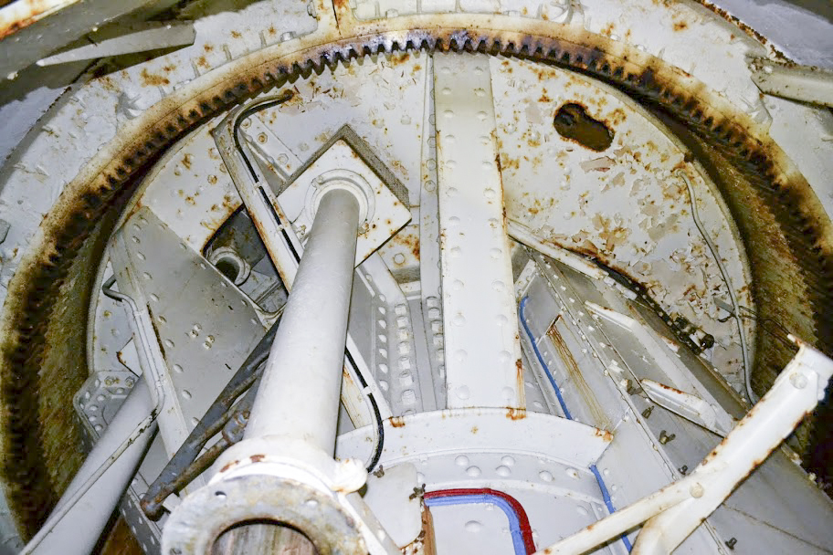 Ligne Maginot - MOLVANGE - A9 - (Ouvrage d'artillerie) - Bloc 8
Tourelle pour deux canons de 75 modèle 33