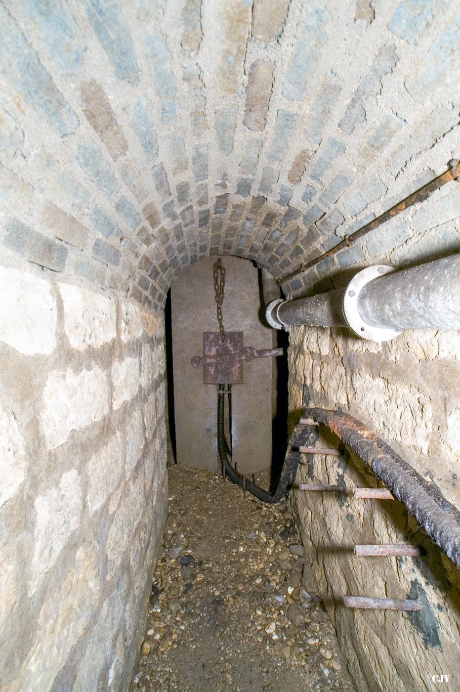 Ligne Maginot - MOLVANGE - A9 - (Ouvrage d'artillerie) - La galerie des cables - Lia VERMEULEN