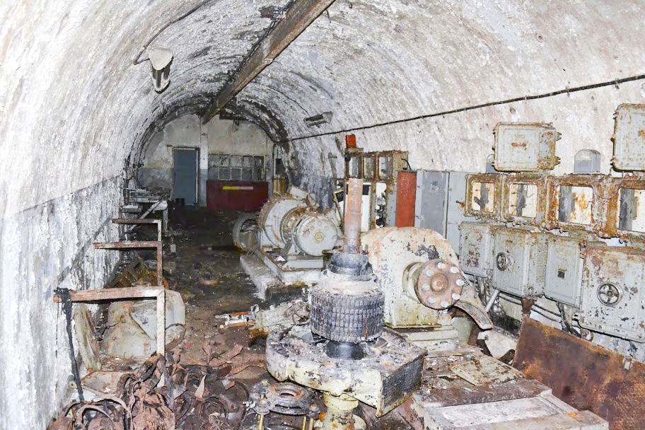 Ligne Maginot - MOLVANGE - A9 - (Ouvrage d'artillerie) - La sous-station traction produisant le 600 V continu nécessaire au fonctionnement des locotracteurs.