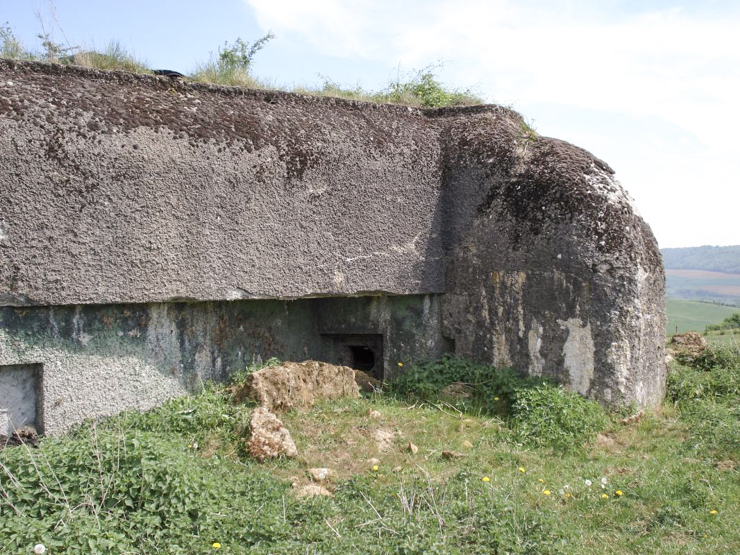 Ligne Maginot - FRESNOIS - (Casemate d'infanterie - Double) - L'arrière droite, créneau FM