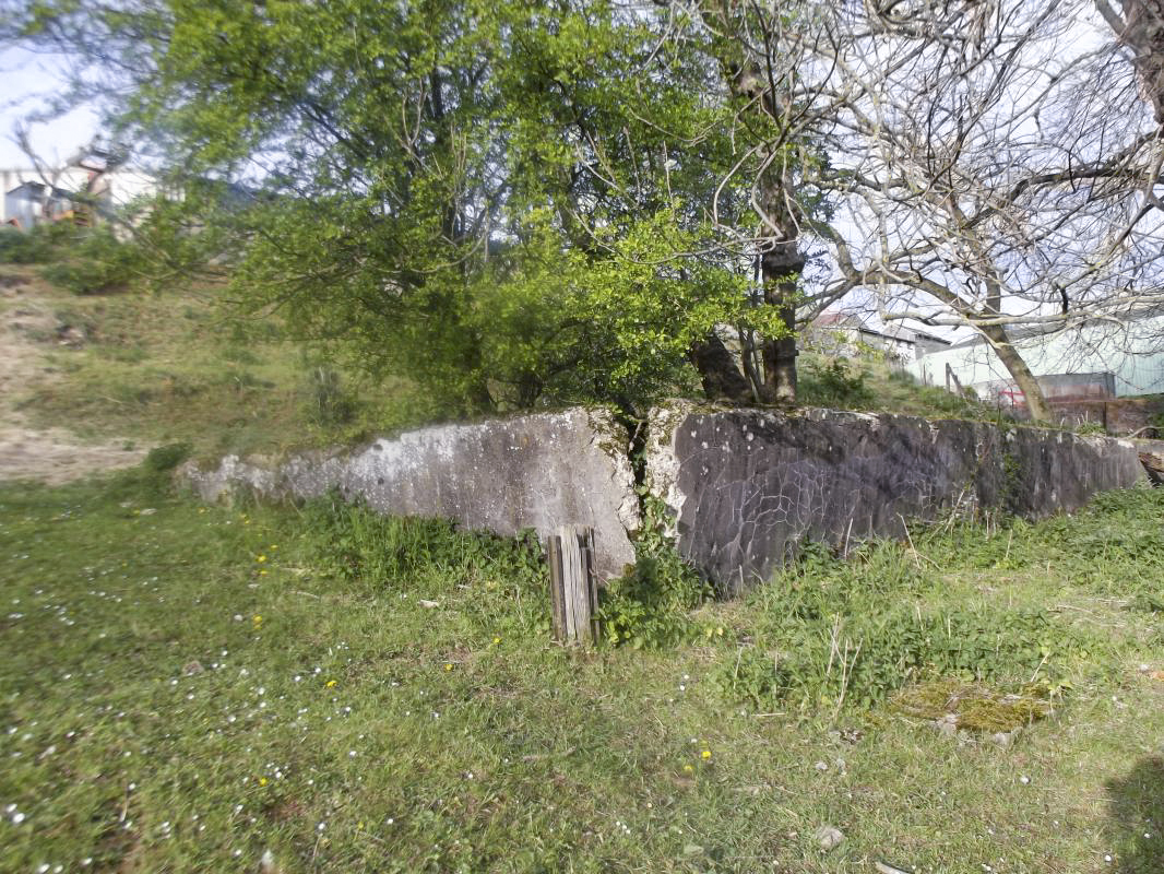 Ligne Maginot - MONTLIBERT - (Casernement) - Fondations de l'un des bâtiments 