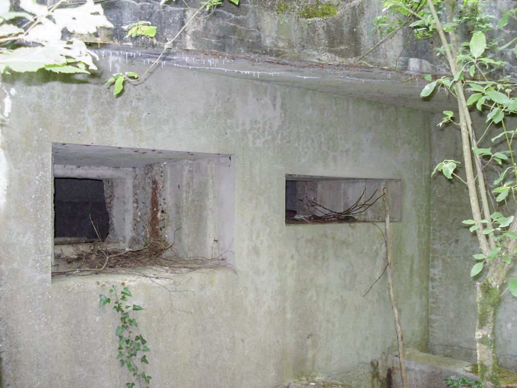 Ligne Maginot - MY4 - (Blockhaus lourd type STG / STG-FCR - Simple) - Les créneaux
