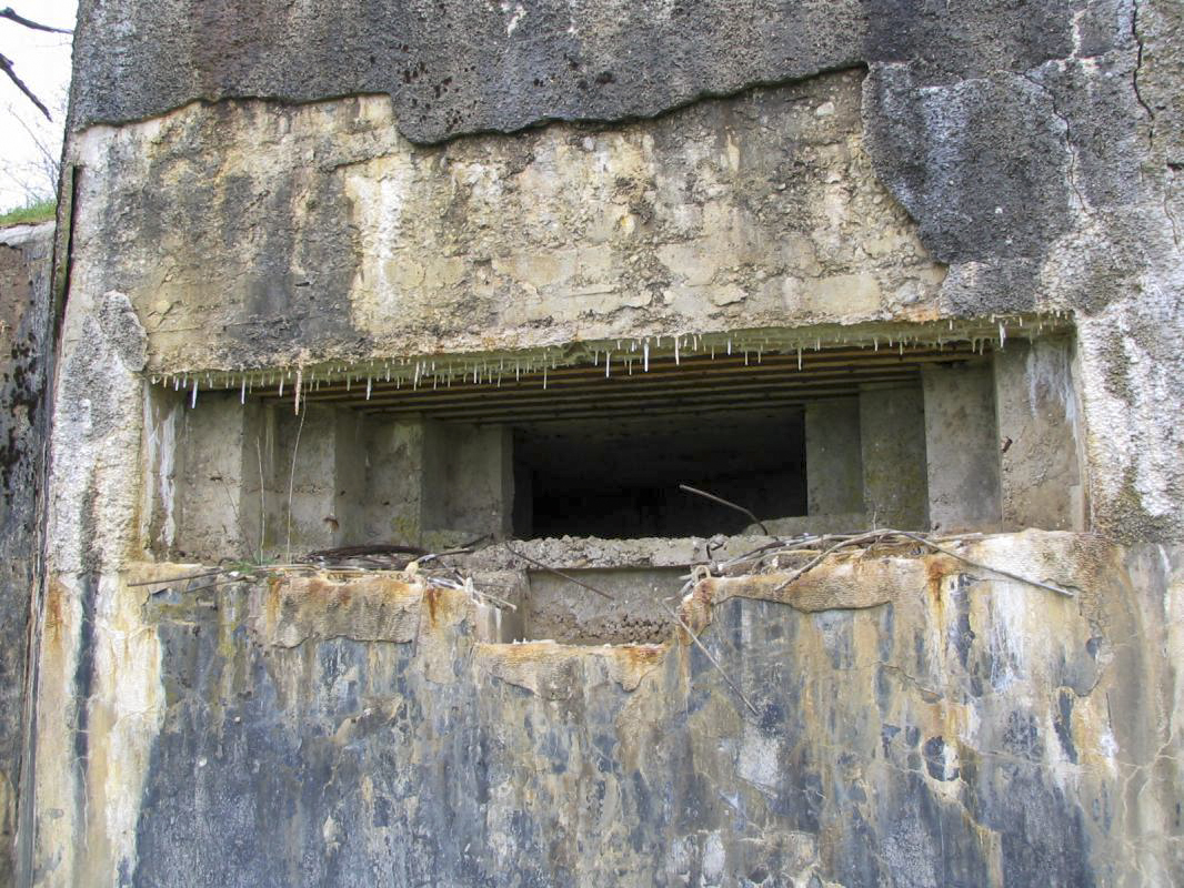 Ligne Maginot - MY6 - (Blockhaus lourd type STG / STG-FCR - Double) - Créneau d'observation