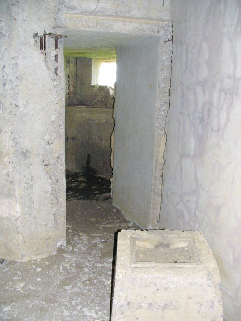 Ligne Maginot - MY6 - (Blockhaus lourd type STG / STG-FCR - Double) - Vers le créneau d'observation