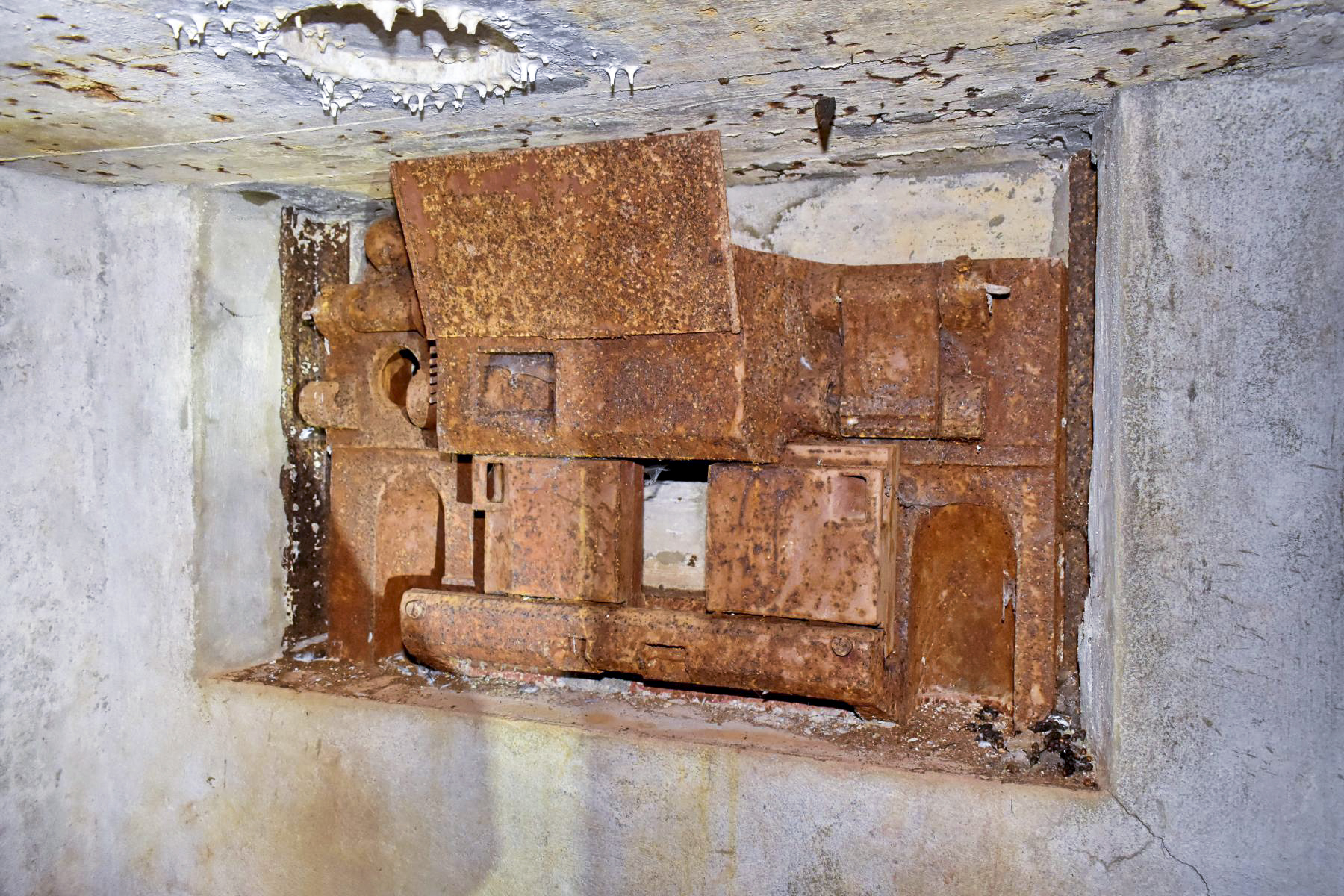 Ligne Maginot - MY10 - (Blockhaus lourd type STG / STG-FCR - Double) - Trèmie Pamart-Lemaigre utilisé en observation.