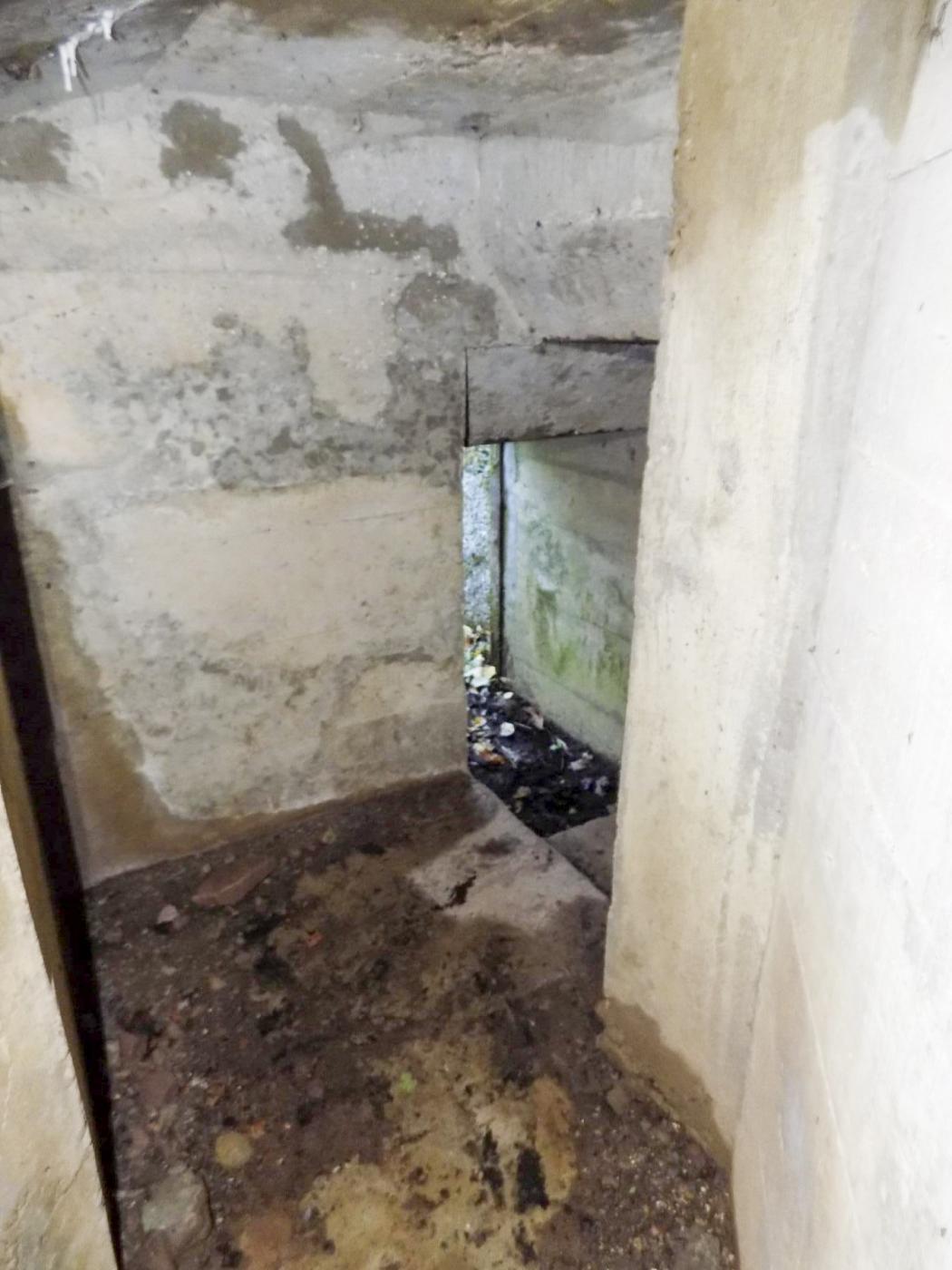 Ligne Maginot - LEMBACH - (Ouvrage d'infanterie) - Bloc 3
Abri du projecteur 
