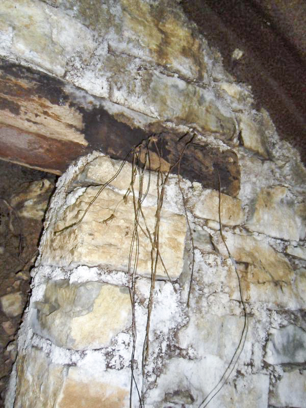 Ligne Maginot - BARBONNET 3 - (Abri) - Cable téléphonique
