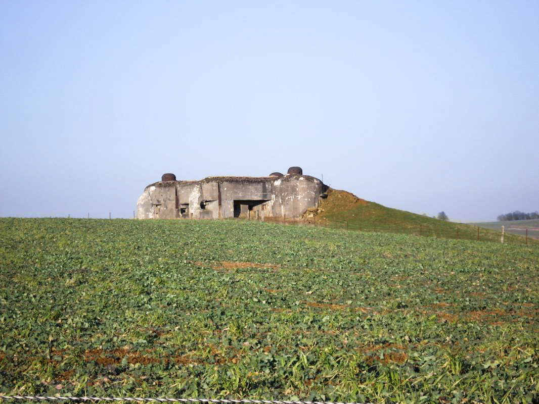 Ligne Maginot - THONNE LE THIL - (Casemate d'infanterie - Double) - 