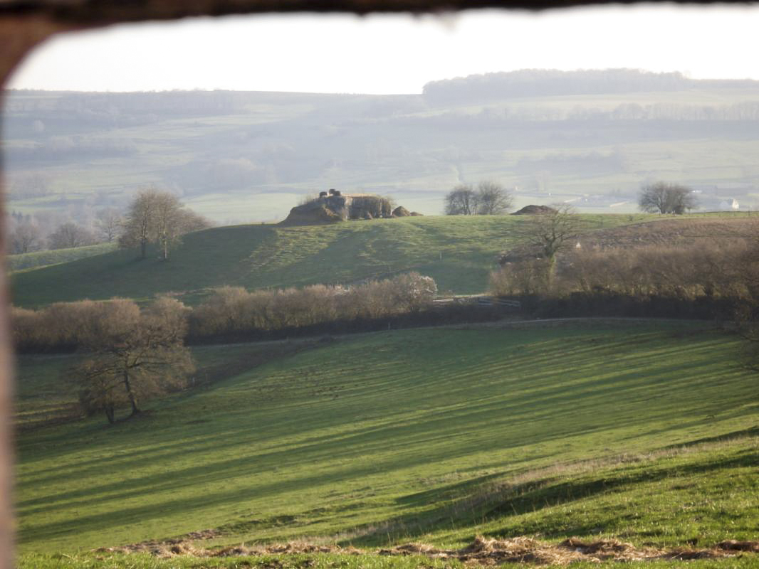 Ligne Maginot - THONNE LE THIL - (Casemate d'infanterie - Double) - Vue vers Guerlette pris du créneau