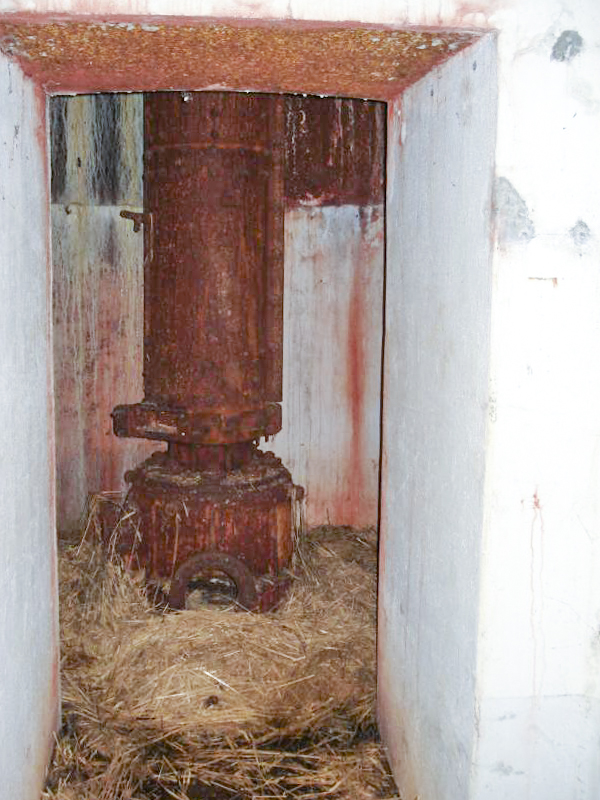 Ligne Maginot - THONNE LE THIL - (Casemate d'infanterie - Double) -  - R Tucker