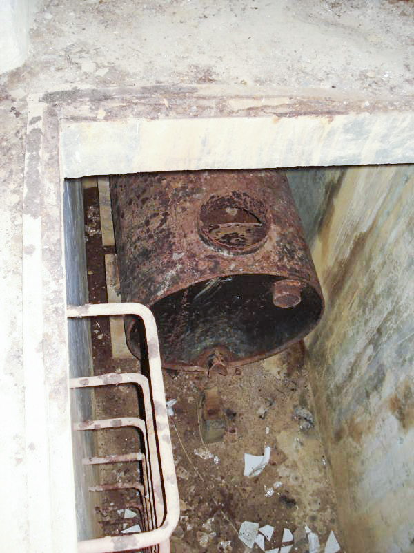 Ligne Maginot - THONNE LE THIL - (Casemate d'infanterie - Double) - La fosse septique Asepta de la casemate