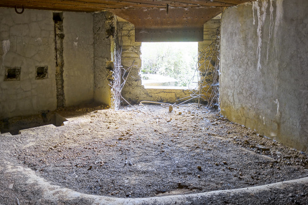 Ligne Maginot - LA HIGNY - (Casemate d'artillerie) - Chambre de tir pour une pièce de 75