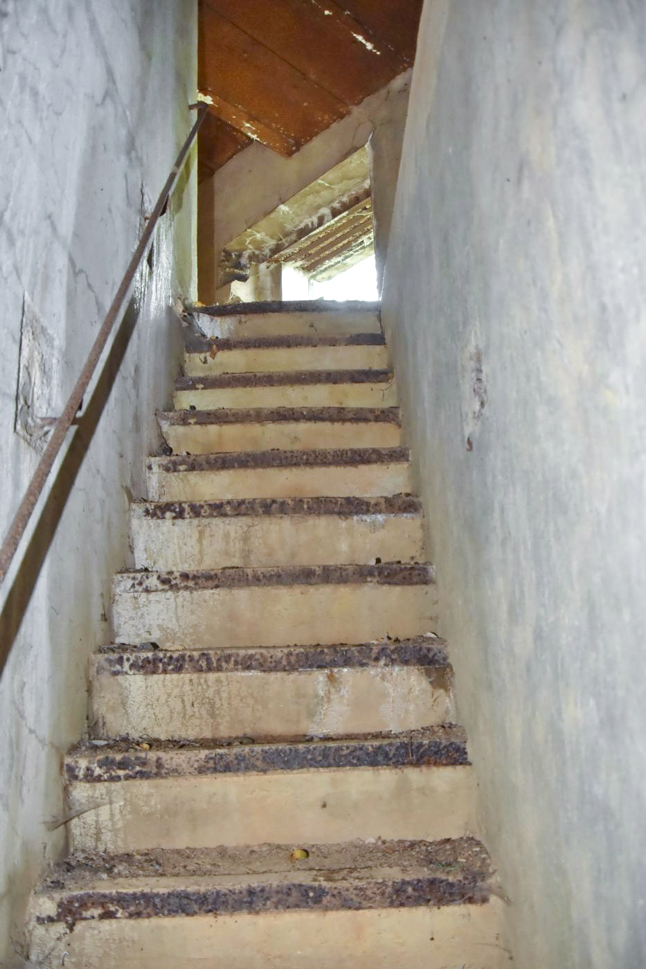 Ligne Maginot - LA HIGNY - (Casemate d'artillerie) - Escalier