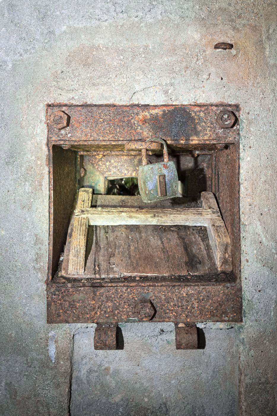 Ligne Maginot - MB17 - (Blockhaus pour canon) - 