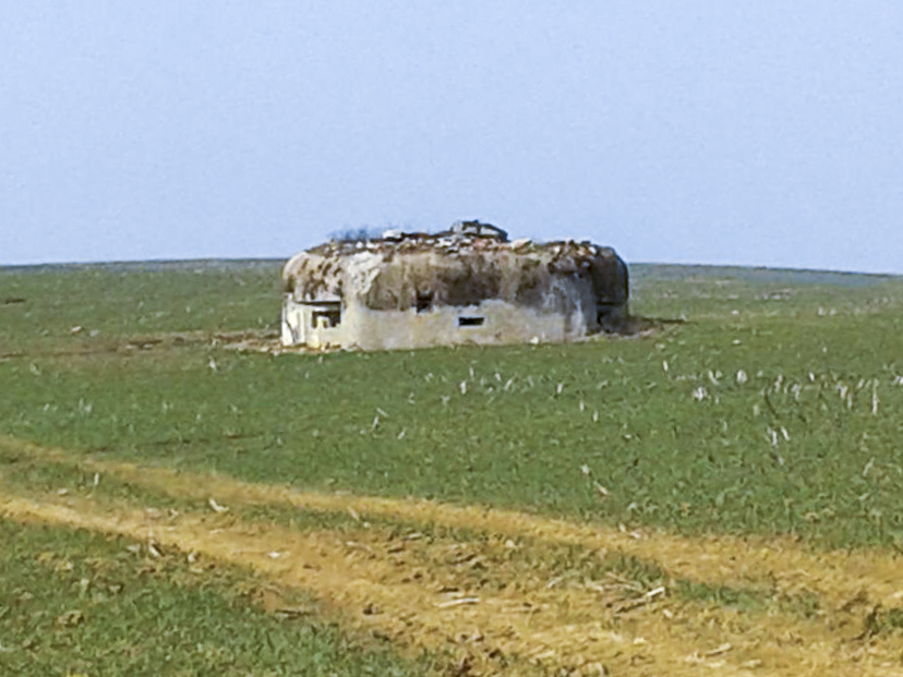 Ligne Maginot - MB19 - (Blockhaus pour arme infanterie) - Situé dans un champ il surveillait une grande surface de terrain