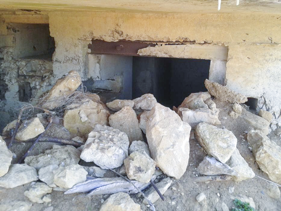 Ligne Maginot - MB42 - (Blockhaus lourd type STG / STG-FCR - Simple) - Les créneaux de tir de l'extérieur