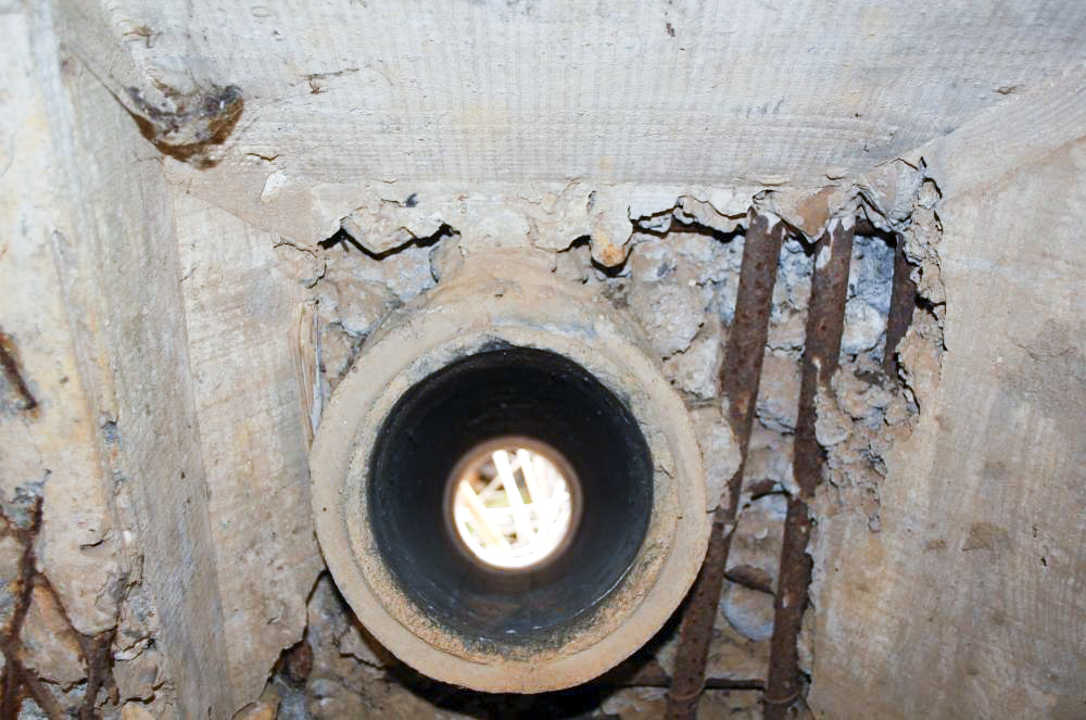 Ligne Maginot - MB52 - (Blockhaus lourd type STG / STG-FCR - Simple) - A l'intérieur goulotte lance grenade