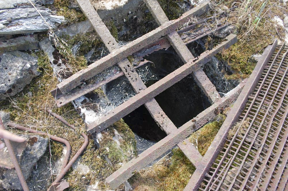 Ligne Maginot - MO3 - HAUT DE SALOMON - COTE 317 - (Observatoire d'artillerie) - En ruines, encombré de diverses ferrailles