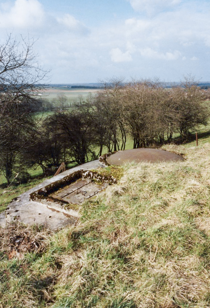 Ligne Maginot - MT134 - (Cuve pour arme d'infanterie) - La cuve et son couvercle obturateur en place - Jean-Louis Nospeld