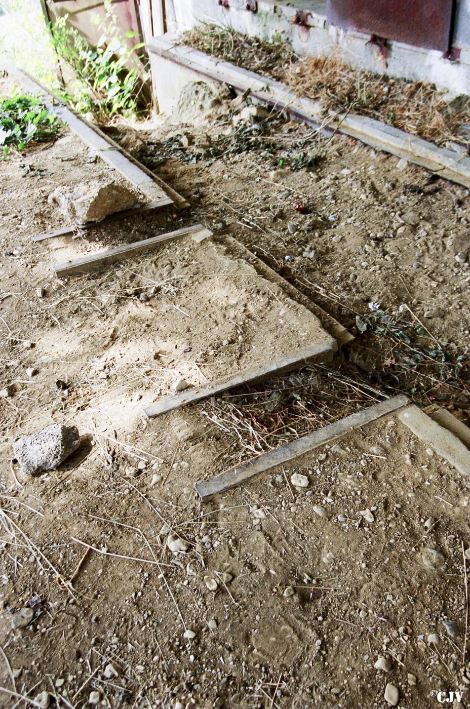 Ligne Maginot - SAINT JEAN - MARVILLE - (Stand de tir) - Emplacement pour positionner un 25 mm antichar - Lia VERMEULEN