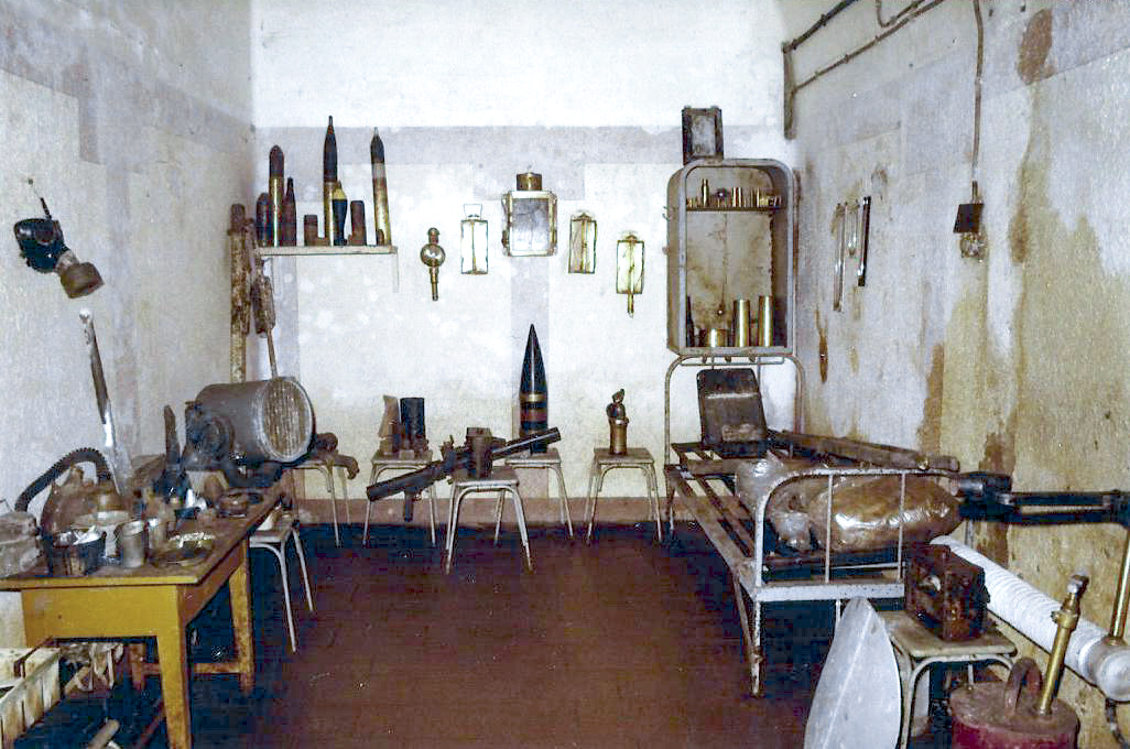 Ligne Maginot - MICHELSBERG - A22 - (Ouvrage d'artillerie) - Le musée de René Bettinger (1978) - Jean Bernard Wahl