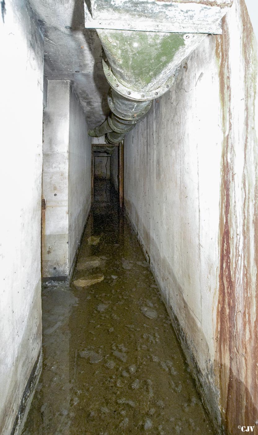 Ligne Maginot - ACA2 - STOCKEN - (Casemate d'artillerie) - Couloir de l'étage inférieur